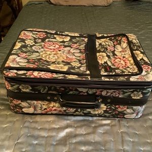 Travelwell carry on suitcase